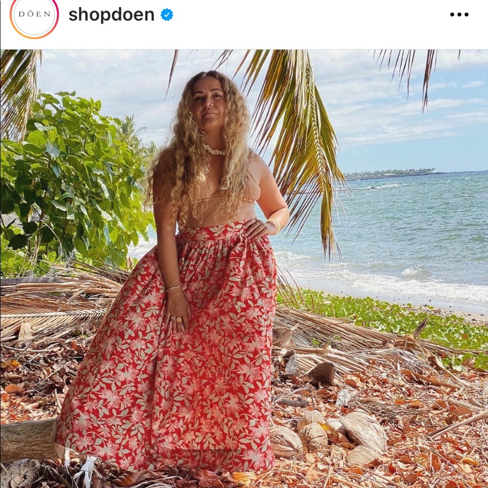 Shop Doen Amalfi skirt in Marjorelle